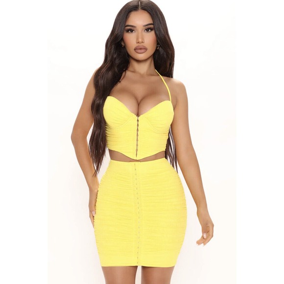 Fashion Nova Tonight Is The Night Skirt Set Yellow Size Small - Picture 3 of 5